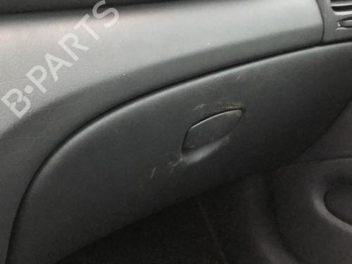 Used Glove box RENAULT LAGUNA II (BG0/1_) [2001-2007]  19907911