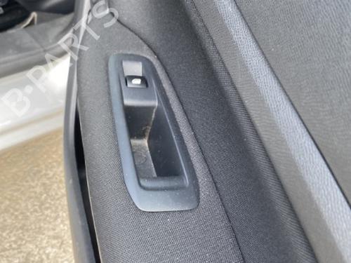 Used Right rear window switch PEUGEOT 308 II (LB_, LP_, LW_, LH_, L3_) 1.6 HDi / BlueHDi 115 (115 hp) 19909762