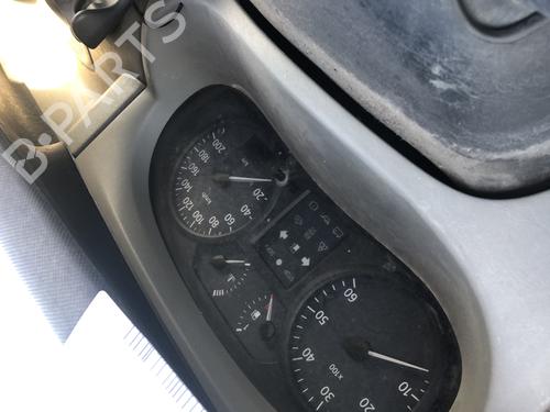 Used Instrument cluster RENAULT TRAFIC II Van (FL) 1.9 dCi 100 (FL0C, FL0K, FL0B) (101 hp) 19911377