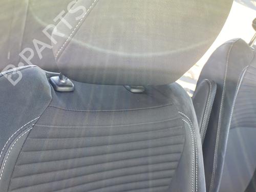 Right front seat TOYOTA YARIS (_P13_) 1.5 Hybrid (NHP130_, NHP130) | BP24408700C16 