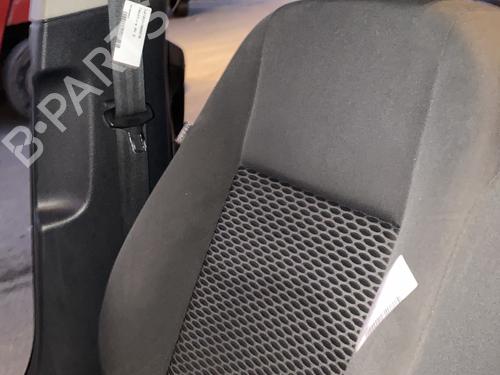 Used Right front seat Right front seat VW GOLF VI (5K1) 1.6 TDI (105 hp) 20975972 20975972