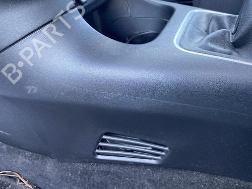Used Middle console CITROËN C3 III (SX) 1.2 PureTech 82 (83 hp) 30162221