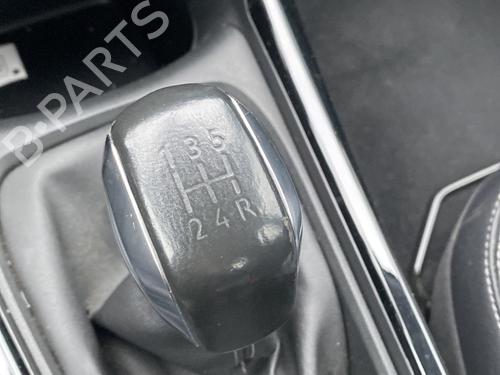 Used Shift knob PEUGEOT 2008 I (CU_) 1.2 THP 110 / PureTech 110 (110 hp) 31125877