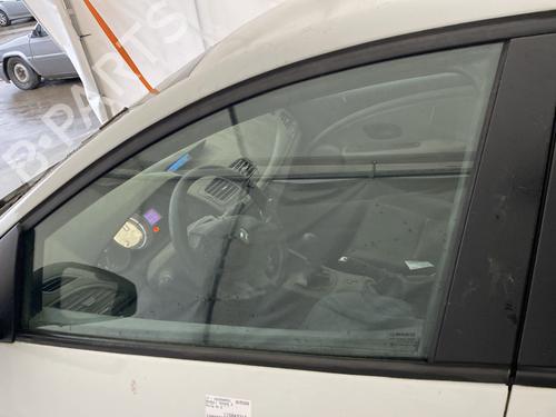 front-left-door-window-renault-megane-iii-hatchback-bz01_-b3_-2008-30462573 main image