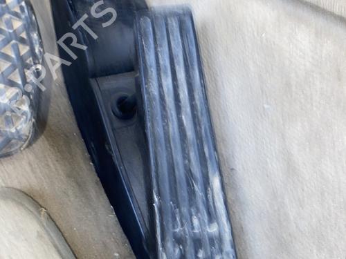 Pedal BMW X5 (E70) xDrive 30 d (235 hp) 32508542