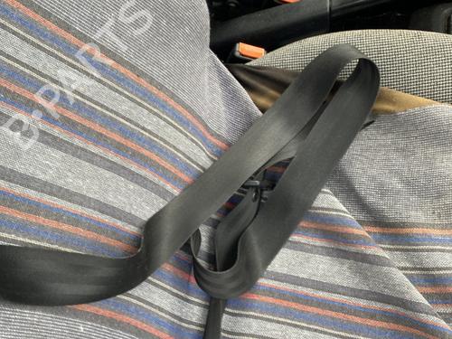 Høyre foran beltestrammer VW GOLF II (19E, 1G1) 1.6 TD | BP30683021C88