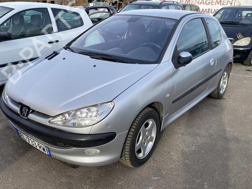 Brukte deler til PEUGEOT 206 Hatchback (2A/C) 1.4 16V (88 hp) 4320481