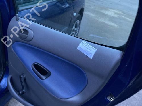 Guarnecido trasero derecho PEUGEOT 206 Hatchback (2A/C) 1.4 i (75 hp) 31691311