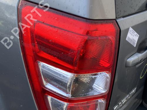 Feu arrière gauche SUZUKI GRAND VITARA II (JT, TE, TD) 1.9 DDiS All-wheel Drive (JT419, TD44, JB419WD, JB419XD,... (129 hp) 31908850