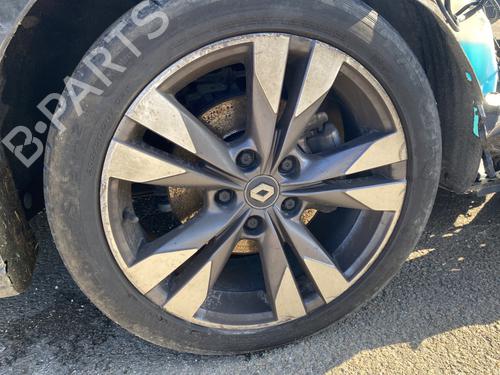 Felga RENAULT MEGANE IV Hatchback (B9A/M/N_) 1.5 dCi 110 (B9A3) 8201703872