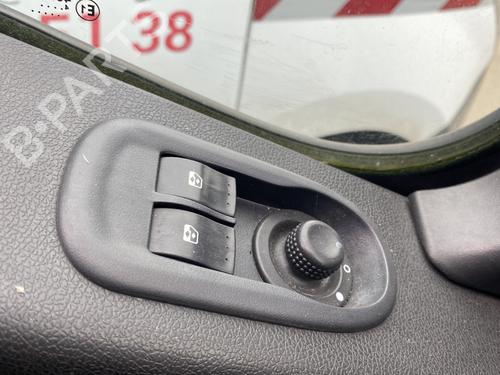 Left front window switch RENAULT MASTER III Van (FV) 2.3 dCi 145 FWD (FV0E, FV0F, FV0H, FV02, FV0M, FV0S,... | BP29464941I27 