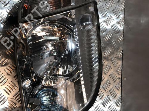 Used Right headlight NISSAN X-TRAIL I (T30) 2.2 dCi 4x4 (136 hp) 19914825