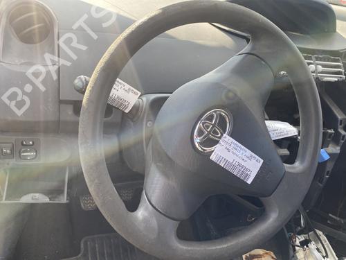 Used Dashboard Dashboard TOYOTA YARIS (_P9_) 1.4 D-4D (NLP90_, NLP90R) (90 hp) 29757138 29757138