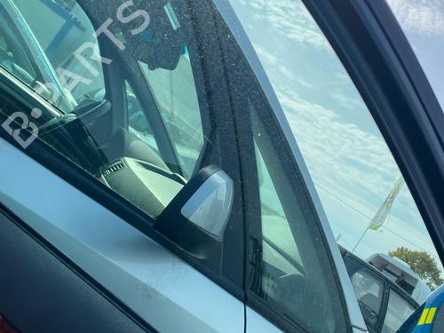 front-left-door-window-audi-a3-sportback-8pa-2004-2005-2006-2007-2008-2009-2010-2011-2012-2013-2014-2015-39703006 main image