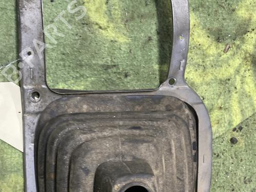 Used Shift knob Shift knob NISSAN PATROL GR V Wagon (Y61) 2.8 TD (129 hp) 32146241 32146241