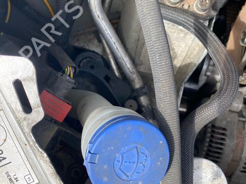 Used Windscreen washer tank Windscreen washer tank 37172112 37172112