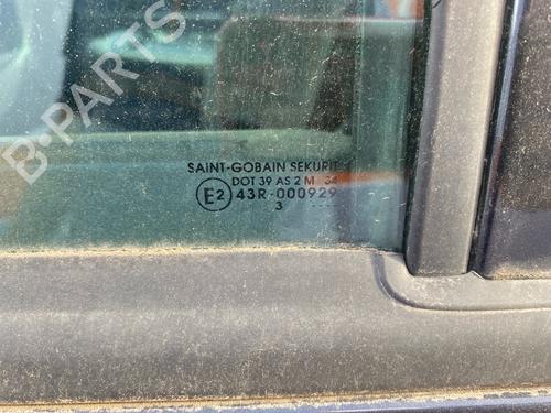 Used Rear left door window Rear left door window 39215370 39215370