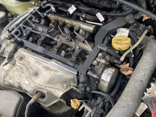 Used Injection pump Injection pump FIAT BRAVO II (198_) 1.6 D Multijet (198AXL1B) (120 hp) 32439614 32439614