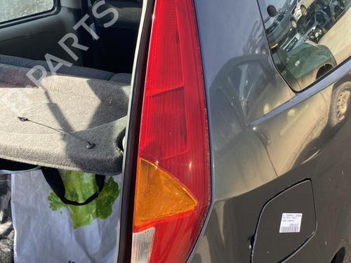Used Right taillight FIAT PUNTO (188_) 1.9 JTD (86 hp) 33201096