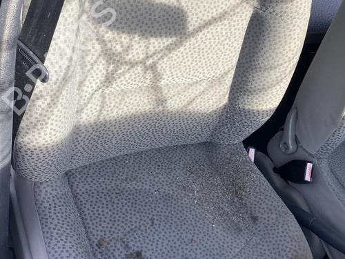 Sæde højre fortil RENAULT CLIO II (BB_, CB_) 1.5 dCi (B/CB07) (65 hp) 32471849