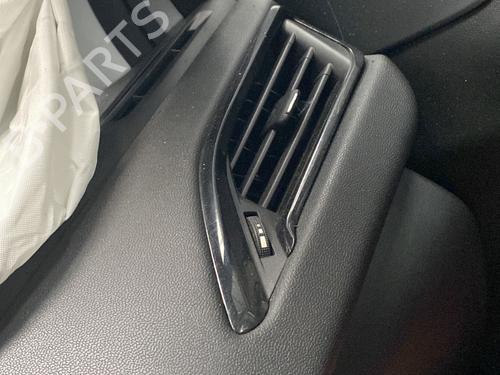 Air vent PEUGEOT 208 I (CA_, CC_) 1.2 VTI 82 | BP23785799I21 