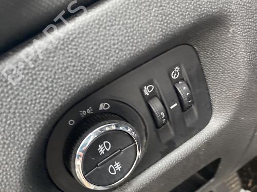 Used Headlight switch OPEL CORSA D (S07) 1.3 CDTI (L08, L68) (75 hp) 23994009