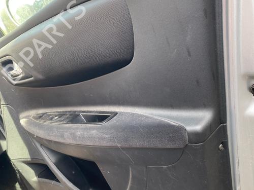Used Front right panel Front right panel 37683546 37683546