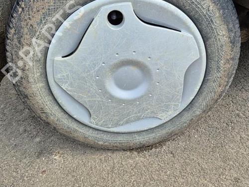Used Hub cap RENAULT CLIO I (B/C57_, 5/357_) 1.1 (46 hp) 22120547