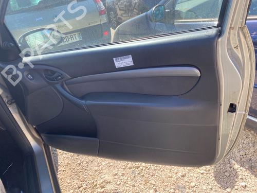 Høyre frontpanel Høyre frontpanel FORD FOCUS I (DAW, DBW) 1.6 16V (100 hp) 37249088 37249088