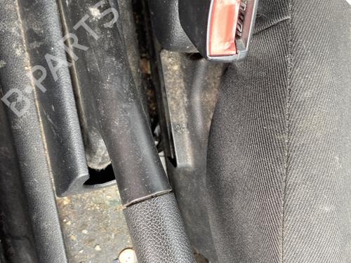 Używane Hamulec ręczny FORD FUSION (JU_) 1.4 TDCi (68 hp) 26221722