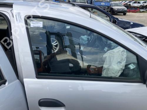Used Front right door window DACIA SANDERO II 1.0 SCe 75 (B8JC, B8JD, B8NC) (73 hp) 21797763
