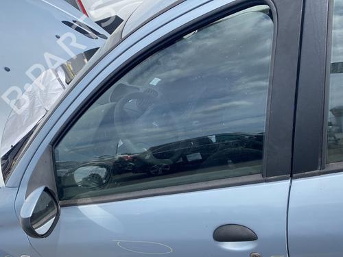 Front left door window PEUGEOT 206 Hatchback (2A/C) 2.0 HDI 90 | BP26006462C18 