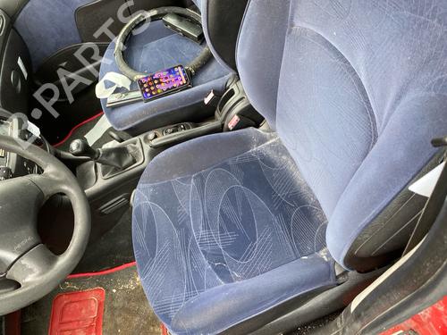 Stol venstre foran Stol venstre foran PEUGEOT 206 Hatchback (2A/C) 2.0 HDI 90 (90 hp) 39520251 39520251