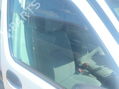 front-right-door-window-renault-kangoo-express-fc01_-1997-37200931 main image