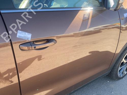 right-front-door-ssangyong-tivoli-2015-37249137 main image