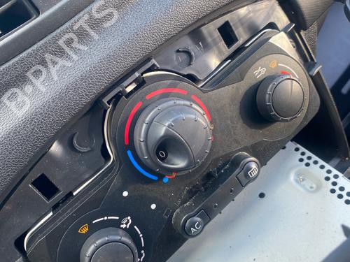 Climate control RENAULT CLIO III (BR0/1, CR0/1) 1.5 dCi | BP36653971I5 - Image 2
