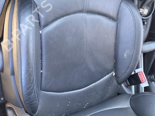 Asiento delantero izquierdo Asiento delantero izquierdo 37749475 37749475