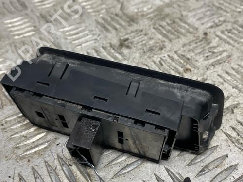 Used Left front window switch Left front window switch 34334646 34334646