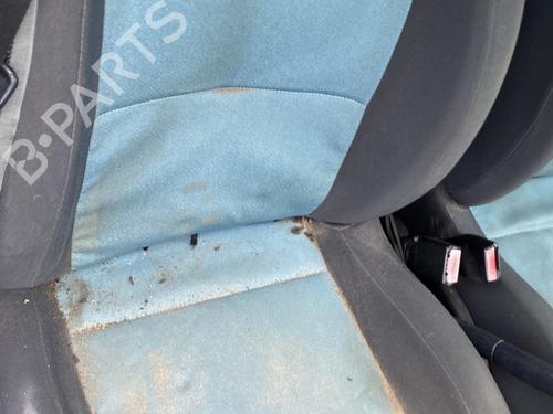 Used Right front seat RENAULT CLIO II (BB_, CB_) 1.4 16V (B/CB0P, BB13) (98 hp) 30793336