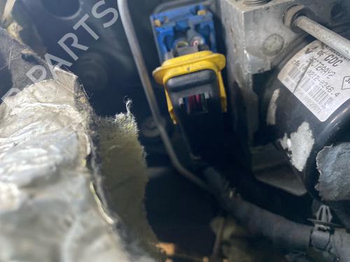 Used ABS pump ABS pump RENAULT MEGANE III Hatchback (BZ0/1_, B3_) 1.5 dCi (106 hp) 39631369 39631369