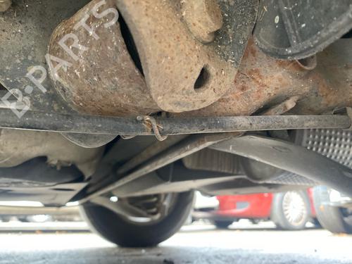 Bagaksel Bagaksel VW GOLF IV (1J1) 1.4 16V (75 hp) 39607011 39607011