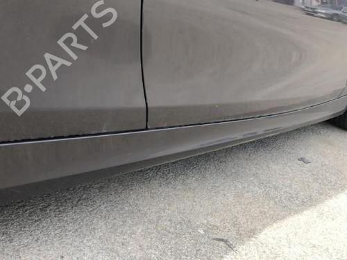 Højre sidekjole Højre sidekjole BMW 1 (E81) 120 d (177 hp) 22121541 22121541