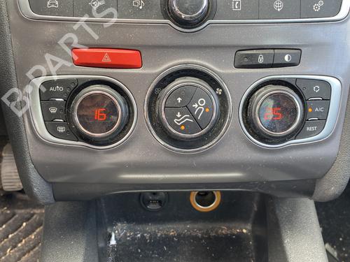 Climate control CITROËN C4 II (NC_) 1.2 THP 130 (NCHNYM, NCHNYT) | BP28725134I5 - Image 3