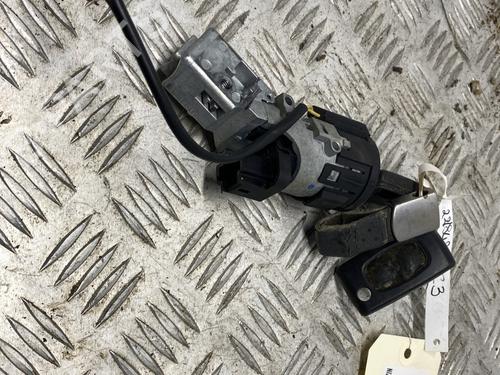 Used Ignition barrel Ignition barrel CITROËN C3 Picasso (SH_) 1.6 HDi (90 hp) 31994737 31994737