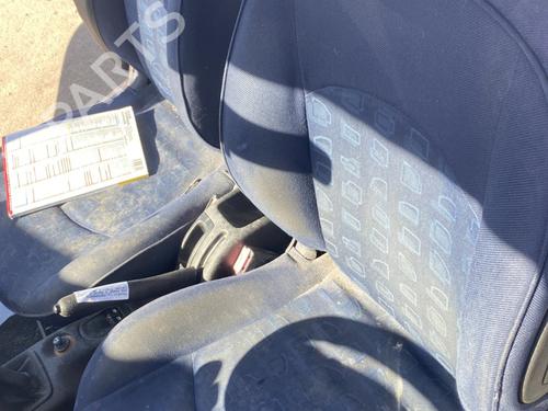 Stol venstre foran PEUGEOT 206 Hatchback (2A/C) 1.4 HDi eco 70 | BP25475223C15 