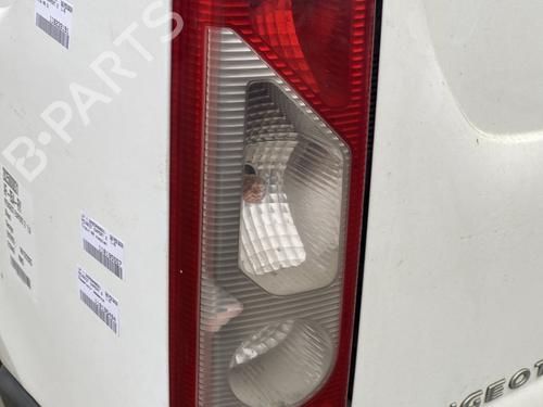 Left taillight PEUGEOT EXPERT Van (VF3A_, VF3U_, VF3X_) 1.6 HDi 90 16V | BP31019100C34
