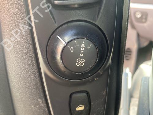 Climate control PEUGEOT 807 (EB_) 2.2 HDi | BP39244913I5 - Image 4