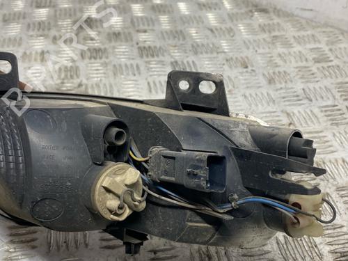 rear-fog-light-citroen-c4-picasso-ii-2013-40268627 main image