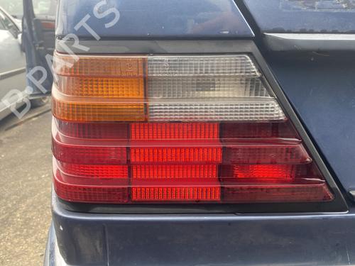 Used Left taillight MERCEDES-BENZ 124 Saloon (W124) 250 Turbo-D (124.128) (126 hp) 29243304