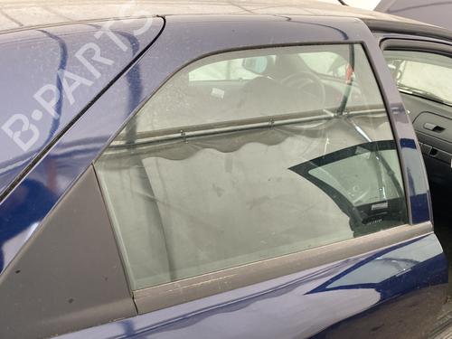 Used Rear right door window Rear right door window 33003200 33003200
